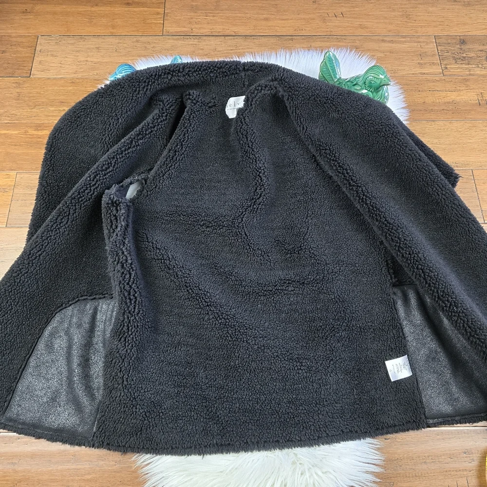 Anthropologie Velvet By Graham & Spencer Faux Fur Suede Small